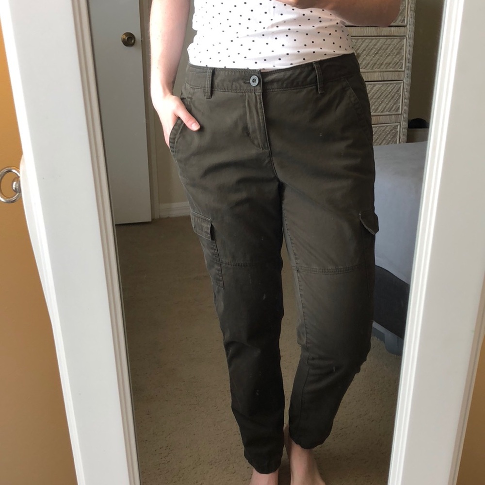 MOVING SALE!! Women's Cargo Pant